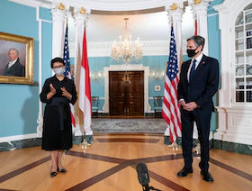 هل تخلت إندونيسيا عن الحياد في التنافس الأميركي-الصيني؟