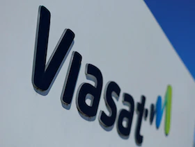 تقرير: وكالات أمنية تحقق في اختراق أقمار Viasat الصناعية