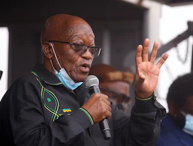 المحكمة الدستورية في جنوب إفريقيا تراجع حكماً بسجن الرئيس السابق جاكوب زوما