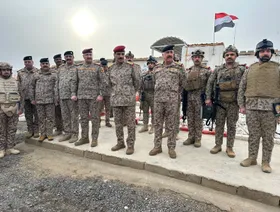 العراق يتسلم أول دفعة من معتقلي داعش بسوريا.. ووزير الداخلية ورئيس الأركان يتفقدان الحدود