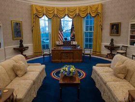 لوحات المكتب البيضاوي.. بايدن يستلهم روح روزفلت