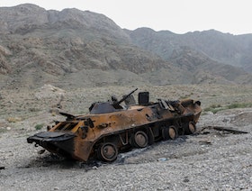 احتدام الصراع بين قرجيزستان وطاجيكستان وأنباء عن استخدام أسلحة ثقيلة
