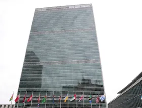 أزمة السيولة تدفع الأمم المتحدة إلى تخفيض حاد بموازنتها في 2026