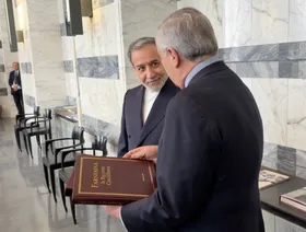 إيران وأميركا تنتقلان إلى "المحادثات الفنية" بعد اجتماعات "بناءة" في روما