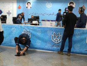 إيران تجيز 6 مرشحين لانتخابات الرئاسة: لاريجاني ونجاد خارج القائمة