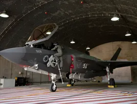 كيف طورت إسرائيل مقاتلات F-35 خصيصاً للحرب ضد إيران؟