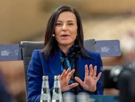 مصرية الأصل عملت في إدارة ترمب.. من هي دينا باول رئيسة "ميتا" الجديدة؟