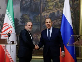 موسكو: لافروف وعراقجي يبحثان برنامج إيران النووي قبيل اجتماع مرتقب لـ"الطاقة الذرية"