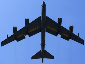 طائرات "B-52H" الأميركية تحلق في الشرق الأوسط لردع إيران