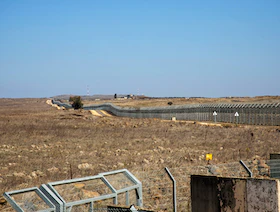 قصف إسرائيلي يستهدف ريف القنيطرة جنوب سوريا