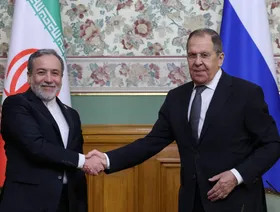 عراقجي من موسكو: طهران مستعدة لاستئناف المفاوضات مع واشنطن