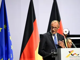 ألمانيا تدرس إعادة النظر في السياسة التجارية مع الصين