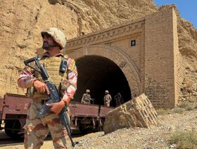 باكستان تقطع الإنترنت عن الهواتف المحمولة 3 أسابيع بإقليم بلوشستان