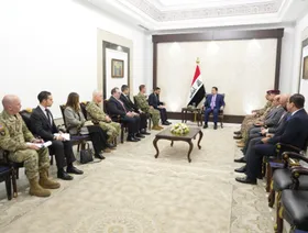 تنسيق عراقي أميركي لنقل معتقلي "داعش" من سوريا خلال شهر