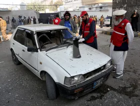 باكستان.. هجوم انتحاري على مقر عسكري حدودي في بيشاور
