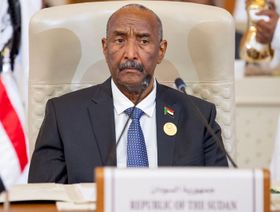 رئيس مجلس السيادة  السوداني يقيل 4 وزراء وحكام 6 ولايات