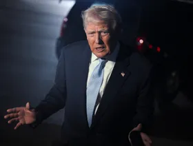 ترمب يلمح إلى عقد "مباحثات" مع مادورو ويهاجم تايلور جرين مجدداً