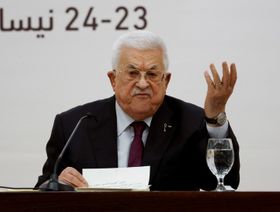 الرئيس الفلسطيني يدعو ترمب للتدخل لإيصال المساعدات إلى غزة