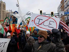 إدارة الهجرة ووزارة الأمن الداخلي تحت مجهر الكونجرس بعد حادثة مينيابوليس