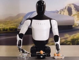 تحديثات جديدة لروبوت تسلا.. يرقص ويلعب ولا يكسر البيض