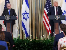 بمكالمة هاتفية.. ترمب يدعو نتنياهو إلى البيت الأبيض في المستقبل القريب