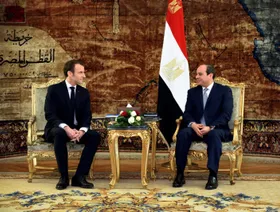 ماكرون والسيسي يبحثان وقف النار في غزة.. وقمة ثلاثية مرتقبة مع الأردن