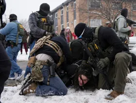 أميركا.. نائب ترمب إلى مينيسوتا وسط تفاقم الاحتجاجات المناهضة لإدارة الهجرة