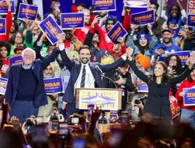 زهران ممداني.. أول مسلم يقترب من الفوز بمنصب عمدة نيويورك