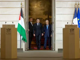 ماكرون ولجنة صياغة دستور فلسطين.. جدل بشأن الجدوى في ظل الاحتلال الإسرائيلي