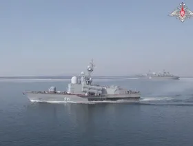 سفن حربية روسية تنفذ إطلاقاً حياً لصواريخ كروز في بحر اليابان