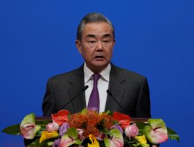 بكين تحض واشنطن على وقف استخدام "عصا العقوبات"