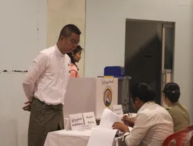 ميانمار.. الناخبون يدلون بأصواتهم في أول انتخابات منذ انقلاب 2021