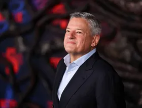 نتفليكس: عرض باراماونت لشراء وارنر براذرز "كان متوقعاً" وواثقون من الفوز