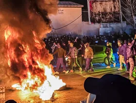 احتجاجات إيران| بيزشكيان يطلب الوقت والضحايا يتزايدون.. وترمب يدرس خيارات مفتوحة