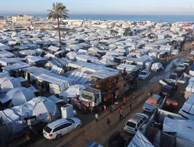 "حماس": ما يدخل من شاحنات إلى غزة لا يلبّي الحدّ الأدنى من الاحتياجات