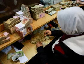 السعودية وقطر تعلنان دعماً مالياً مشتركاً للقطاع العام في سوريا