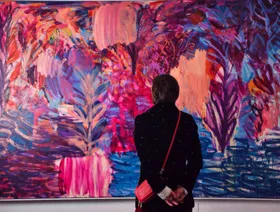 "لندن آرت فير" .. موسم اكتشاف الأعمال الفنية