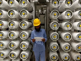 تحلية المياه.. كيف تحولت من الغلي القديم إلى تقنيات الترشيح؟