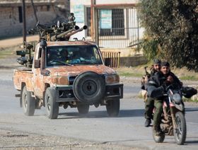 الجيش السوري يعلن "إعادة انتشار" في حلب.. والفصائل المسلحة: نسيطر على معرة النعمان