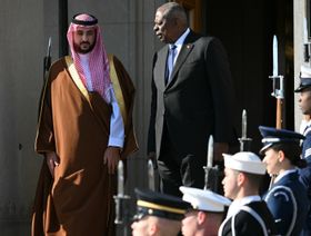 وزيرا الدفاع السعودي والأميركي يبحثان تطورات الأوضاع الإقليمية