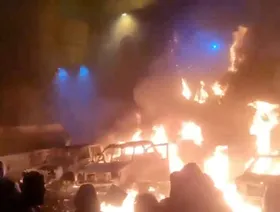 ترمب يدعو إيران للتوقف عن السعي لامتلاك أسلحة نووية.. ويحذر من "إجراءات مستقبلية"