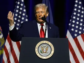 الرئيس الأميركي: معاداة الرسوم الجمركية تعني تأييد الصين