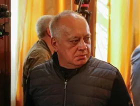 واشنطن تهدد وزير داخلية فنزويلا بمصير مادورو "أو أسوأ" إذا لم يتعاون