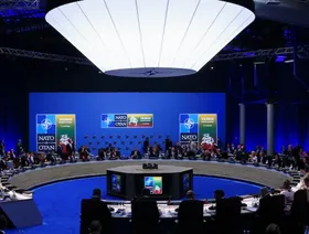 روسيا تهدد يإجراءات عسكرية وفنية رداً على انضمام السويد للناتو