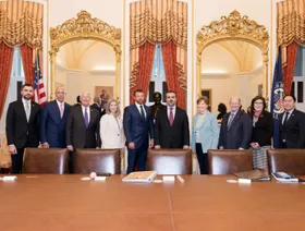 الشيباني يلتقي أعضاء لجنة العلاقات الخارجية بمجلس الشيوخ الأميركي