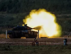 لتجنب العقوبات.. "آلية سرية" تؤمّن تدفق الأسلحة الروسية إلى فيتنام