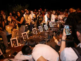 سقوط حافلة مدرسية من منحدر في كولومبيا يودي بحياة 17 طالباً