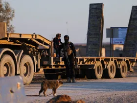 سوريا | هدوء بجبهات القتال بعد دخول وقف النار حيز التنفيذ.. ومساعدات لـ"عين العرب"