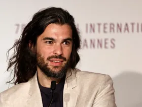 مخرج Sirat لـ"الشرق": أفلامي متأثرة ضمنياً بالثقافة الإسلامية