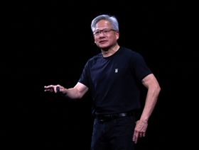 رئيس NVIDIA يطمئن واشنطن: الجيش الصيني لن يستخدم شرائح ذكاء اصطناعي أميركية